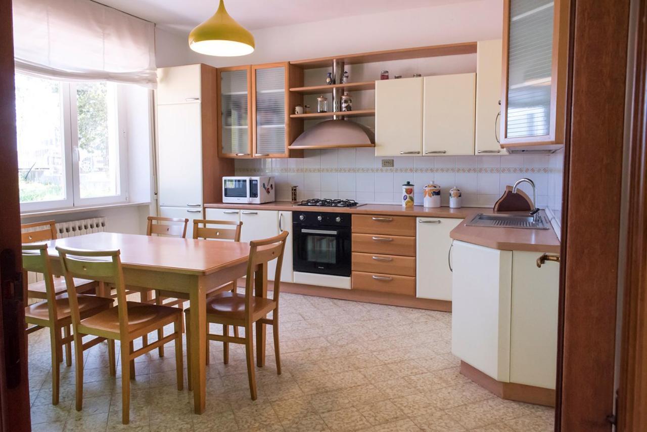 A11 - Varano, Delizioso Trilocale Con Giardino 安科纳 外观 照片