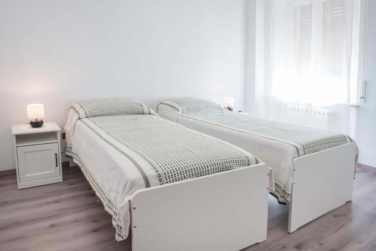 A11 - Varano, Delizioso Trilocale Con Giardino 安科纳 外观 照片